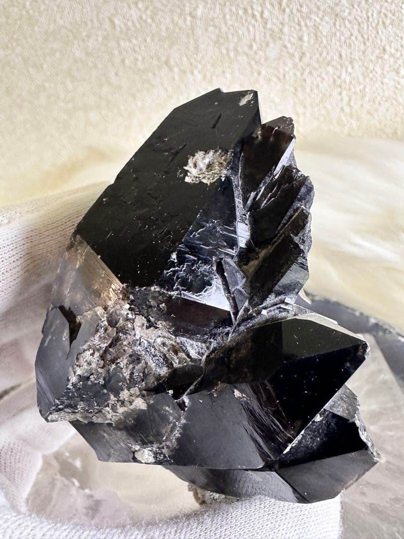 チベット産 黒龍モリオン クラスター 天然黒水晶 原石 魔除け 結晶群 1032