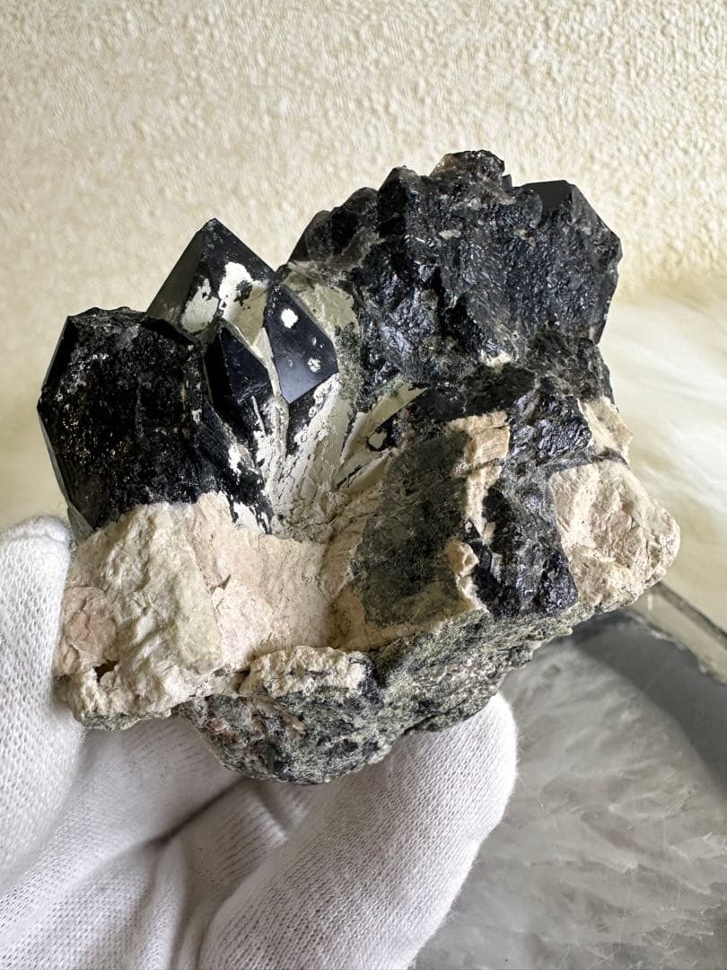 チベット産 黒龍モリオン クラスター 天然黒水晶 原石 魔除け 結晶群 1032