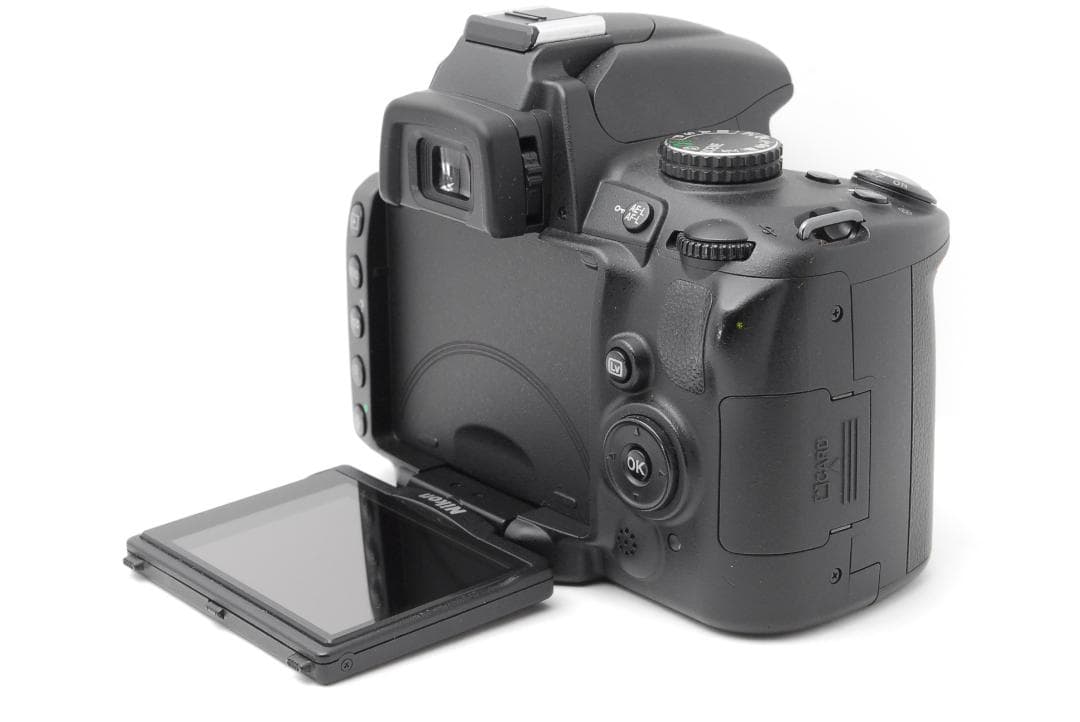【使用感少なめ】Nikon D5000　スマホ転送　自動り　動画　バリアングル