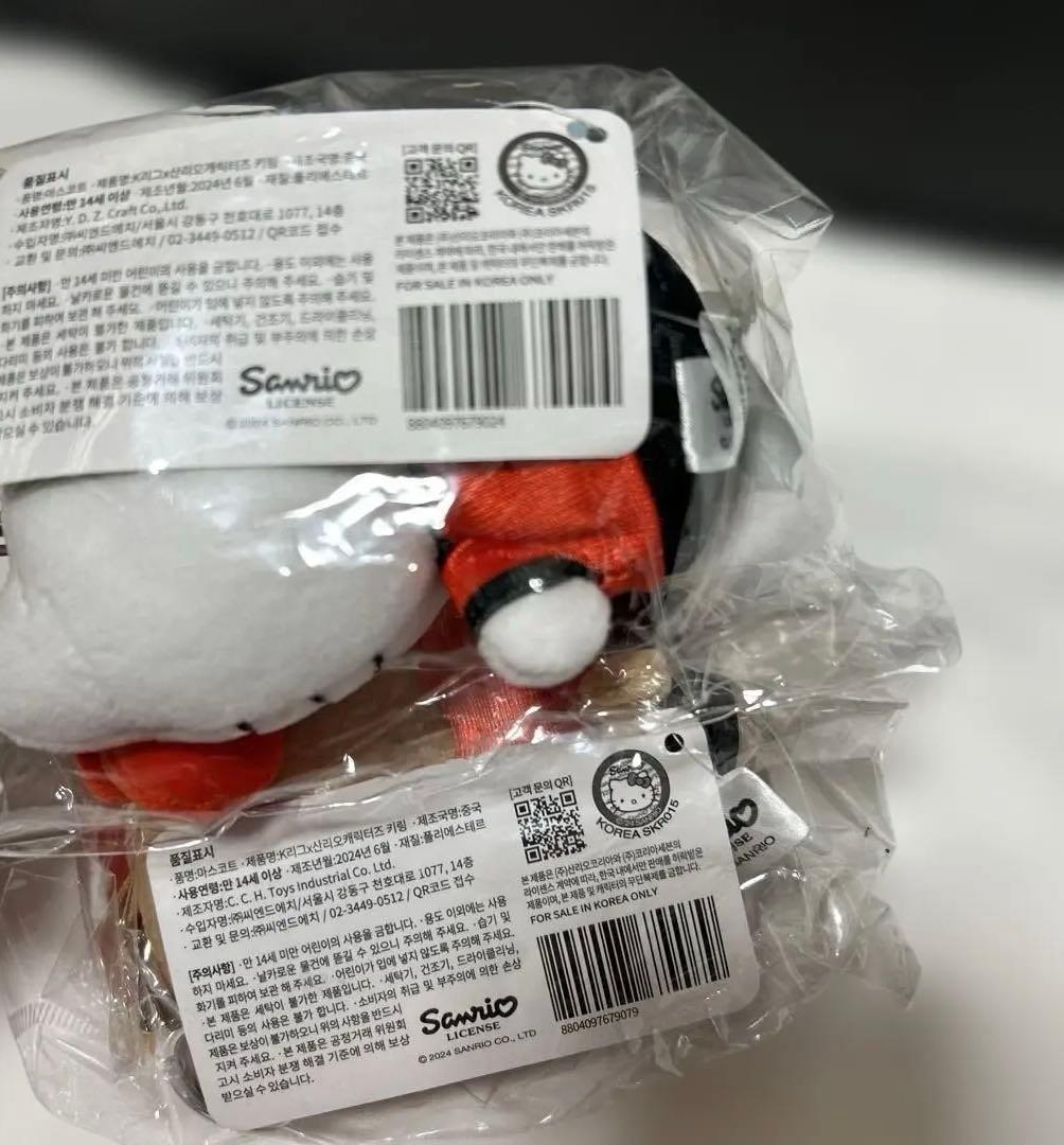 ハローキティ タイニーチャムFCソウル　江原FCぬいぐるみキーホルダー サッカー