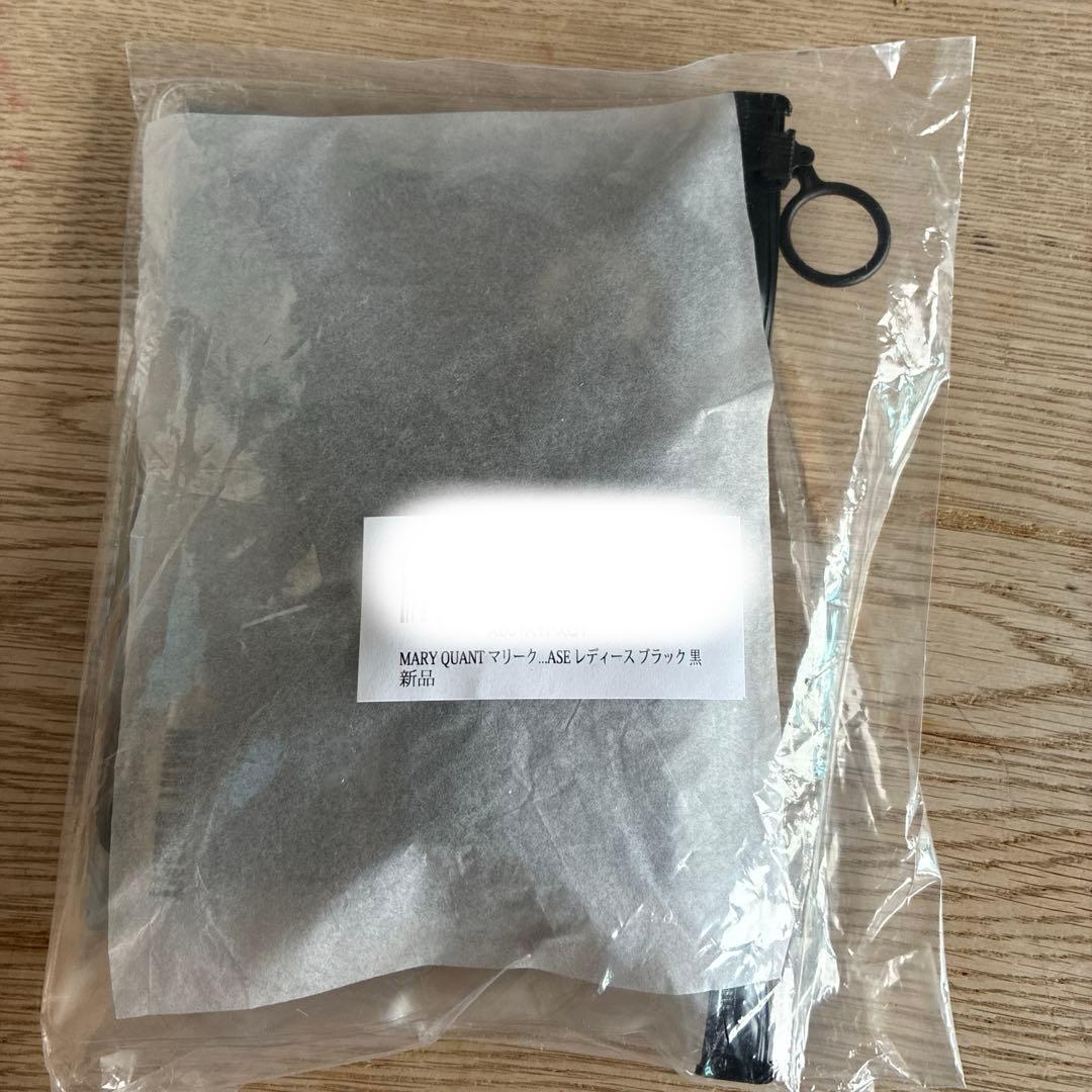 マリークワント iPhone16e用 スマホケース　ショルダー 黒