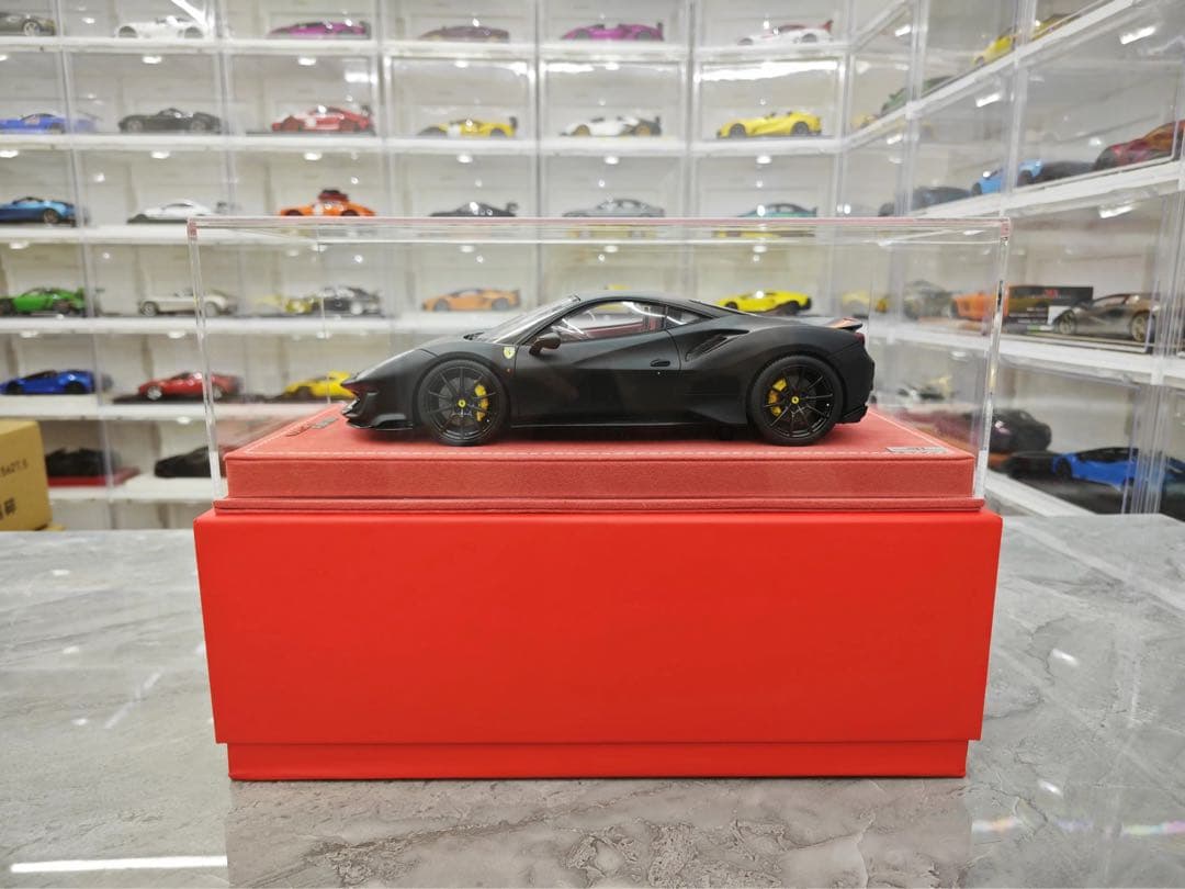 特注モデル MR モデル 1/18 フェラーリ 488 ピスタ ミニカー