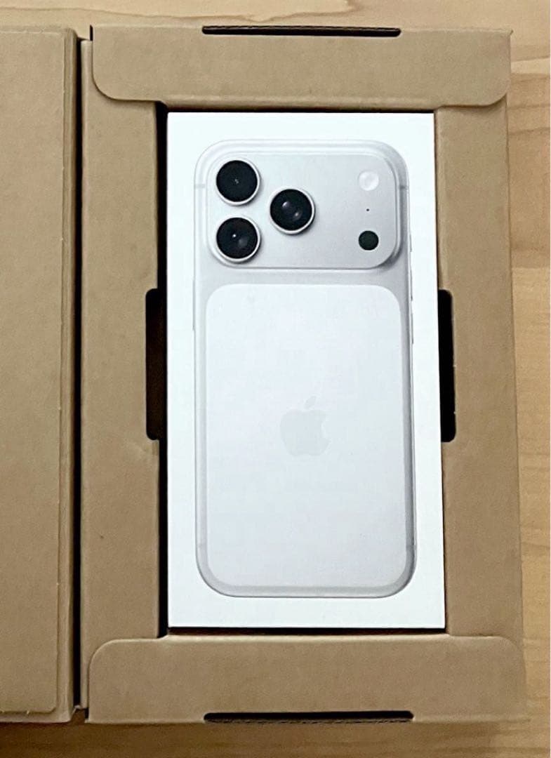 【新品未開封】iPhone17ProMax 1TB Silver 本体