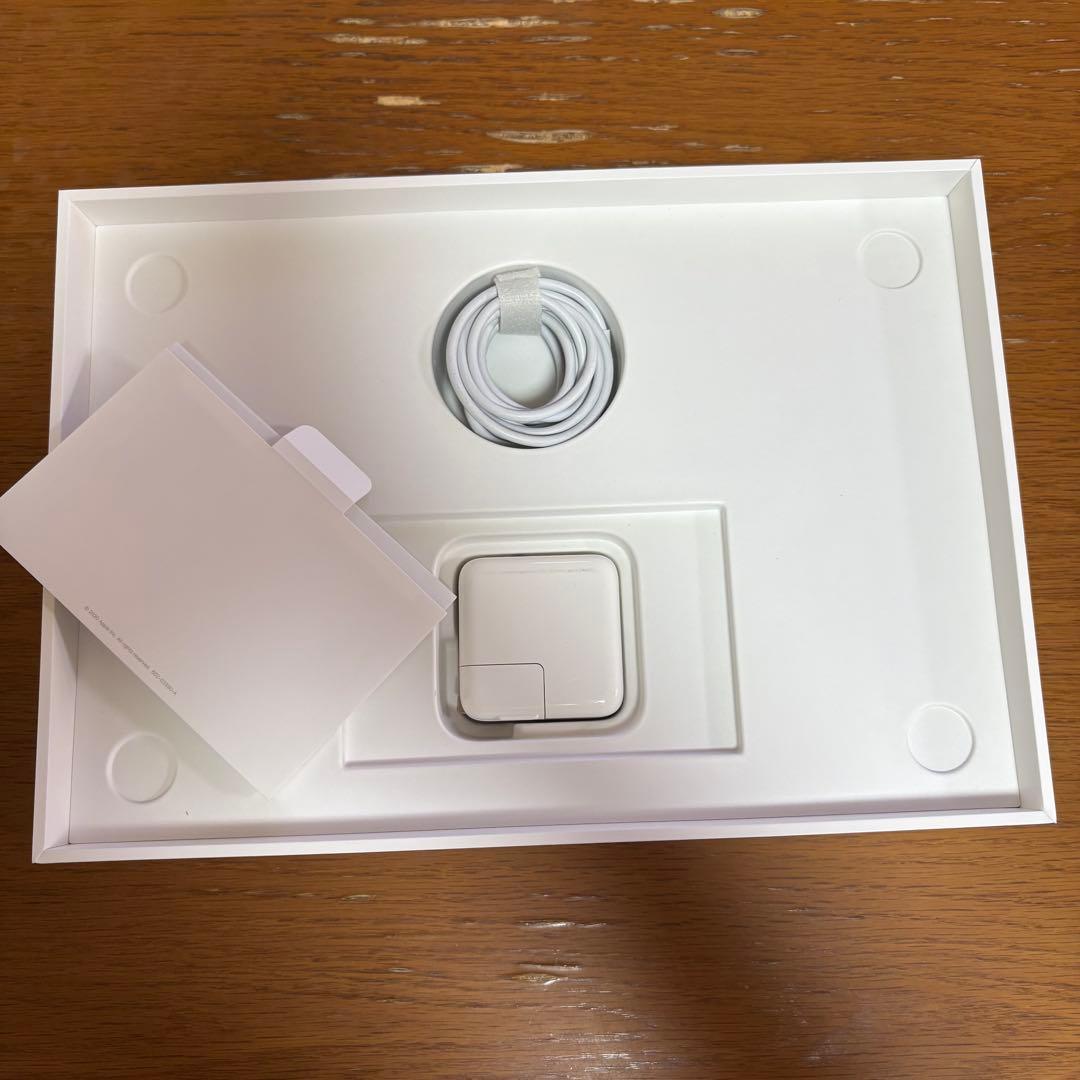 MacBook Air シルバー 充電器付き