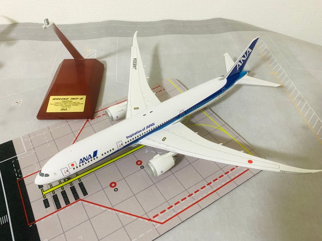全日空商事公式モデルＢ７８７－９／ＪＡ８３０Ａ７８７長胴体型プラスティック樹脂製