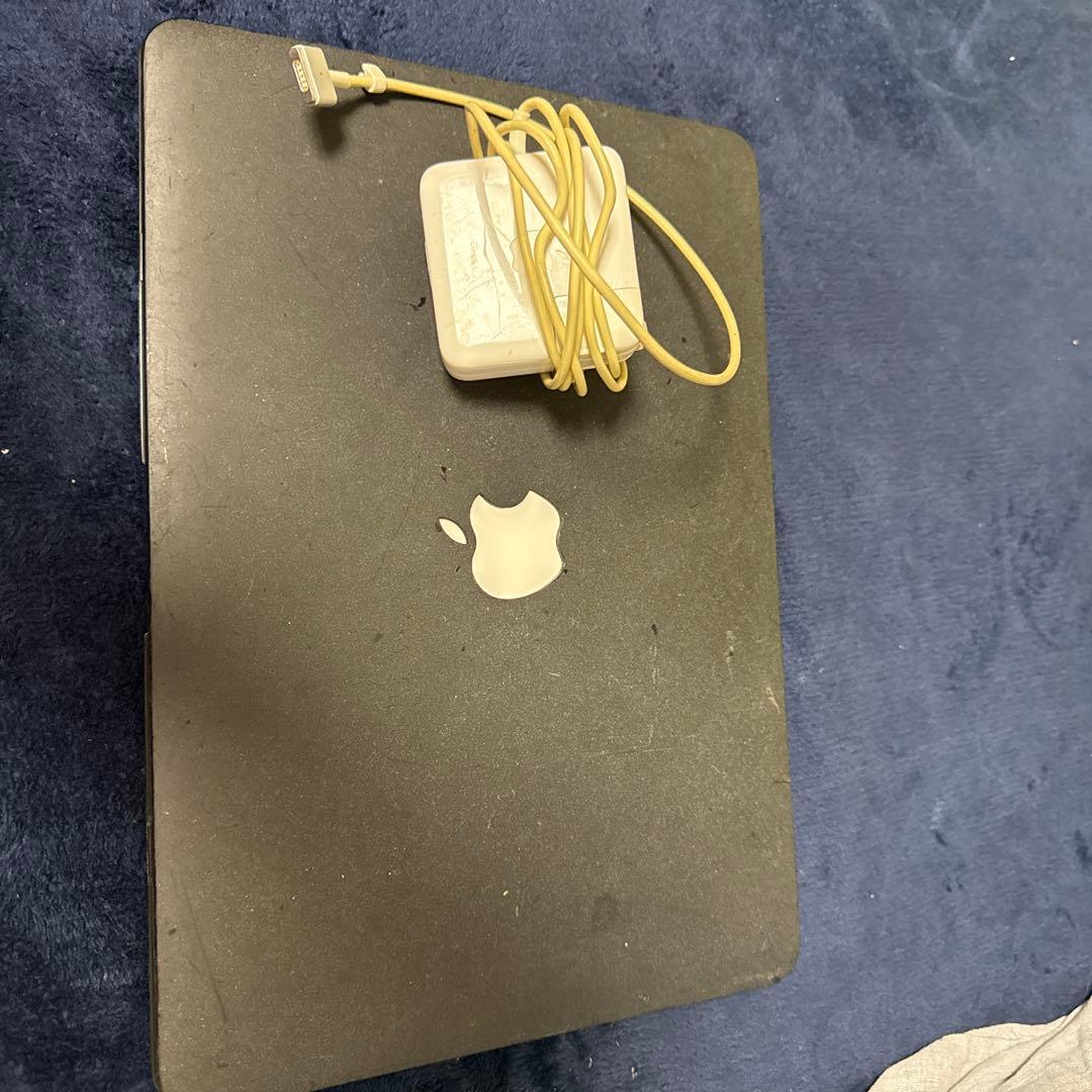 MacBook Air 13インチ 充電器付きプレゼント付き