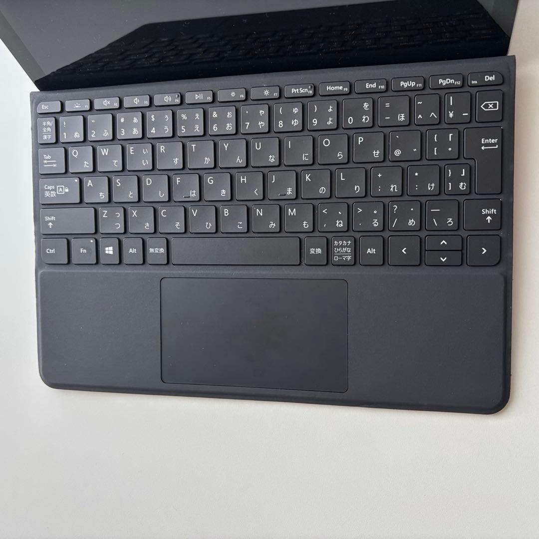 【美品】Surface Go 2 /タイプカバー＆アダプター付き