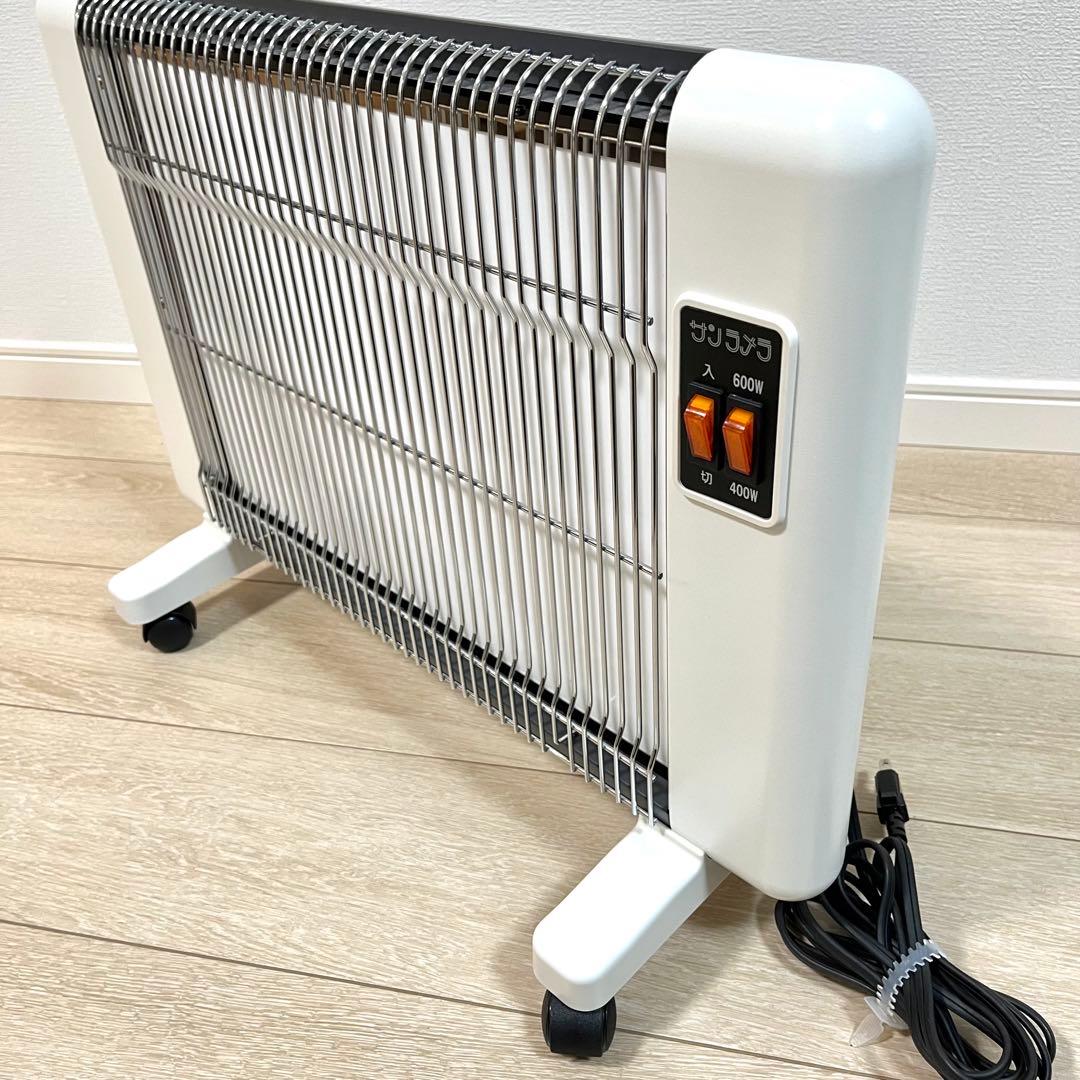 と10【美品】サンラメラ 600W型 遠赤外線 セラミックパネルヒーター