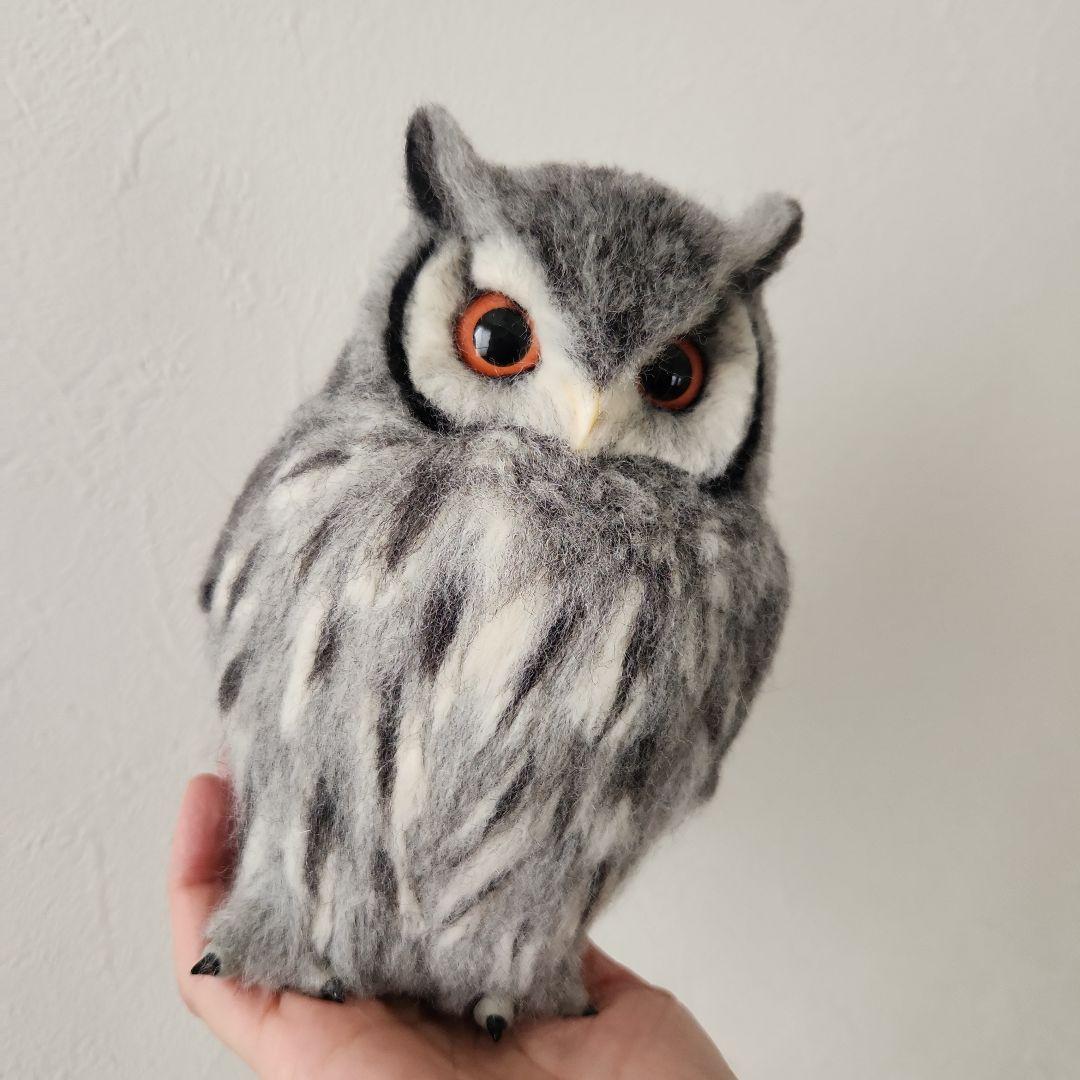 羊毛フェルト 置物　アフリカオオコノハズク　 約18cm