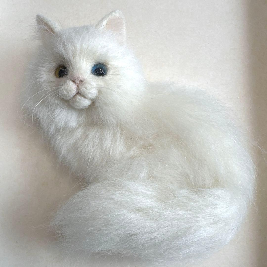 羊毛フェルト猫 白猫ブローチ