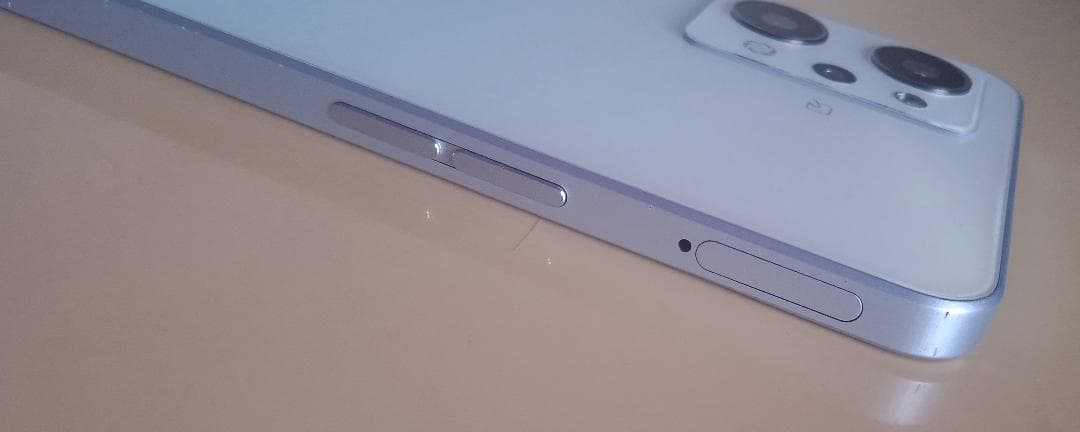 Oppo Reno7 A スマホ本体