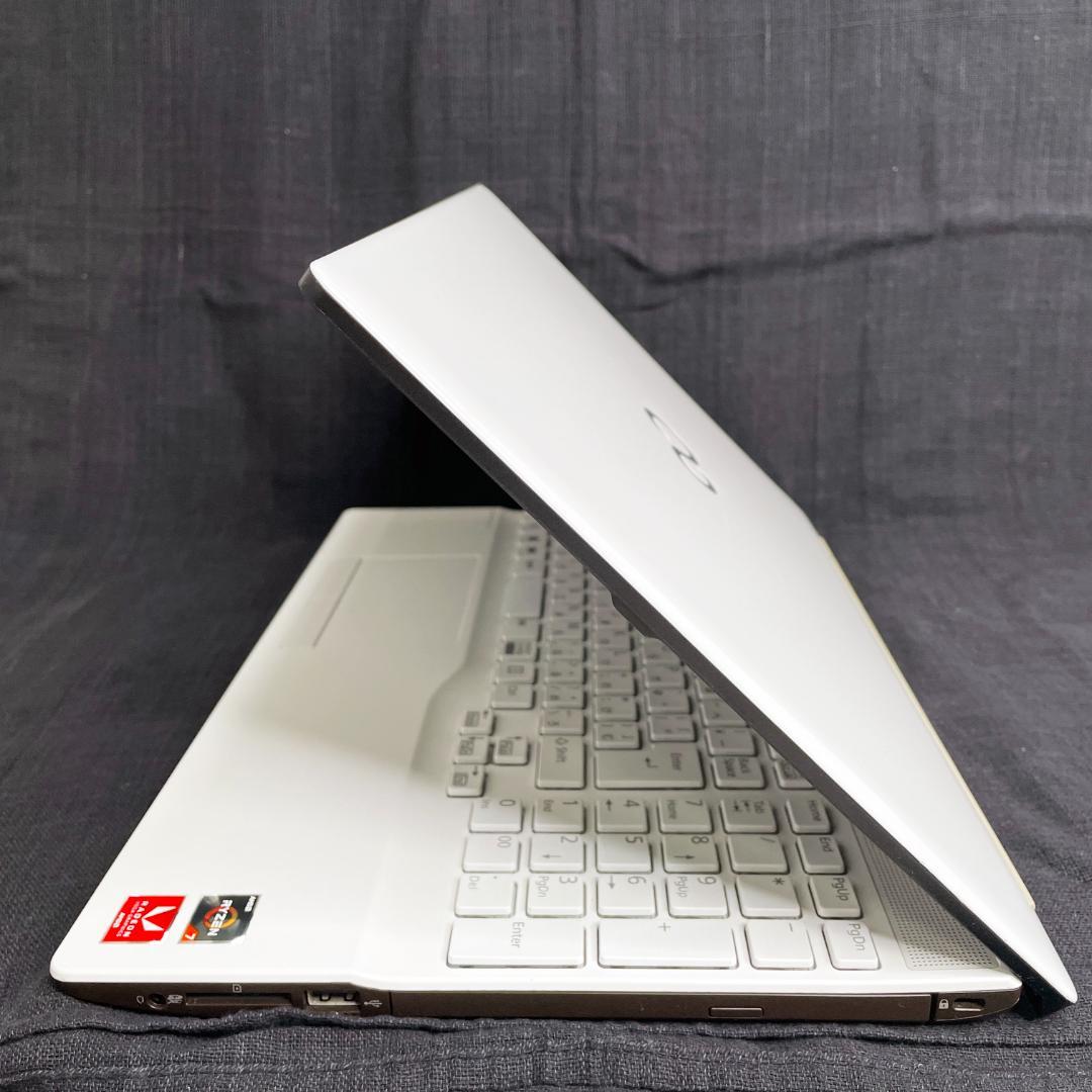 中古☆FUJITSU ノートパソコン FMVA50E1W