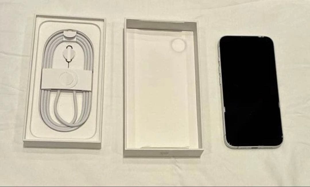 【128GB】iPhone16e ホワイト バッテリー99％