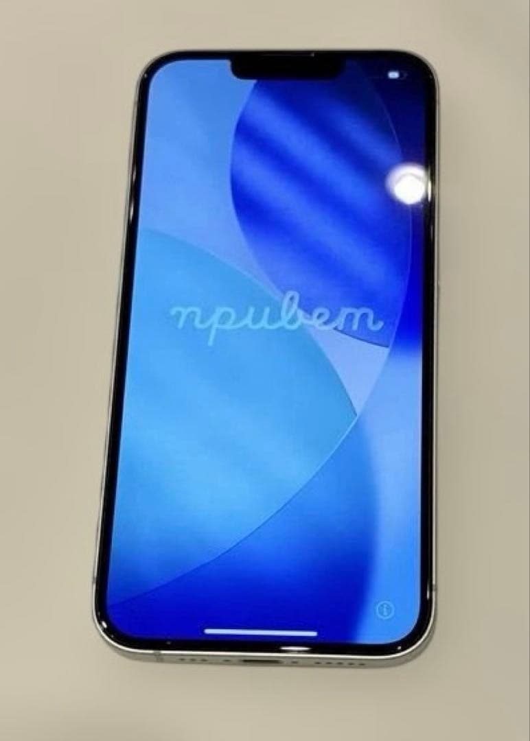 【128GB】iPhone16e ホワイト バッテリー99％