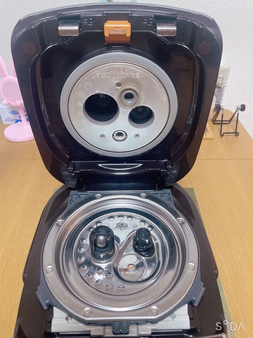 【美品】象印 圧力IH炊飯ジャー　ブラウン NP-RY05