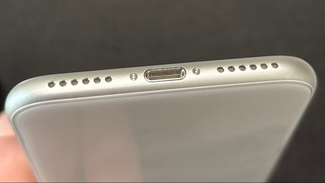 【美品】iphoneSE(第2世代）64GB　SIMフリー