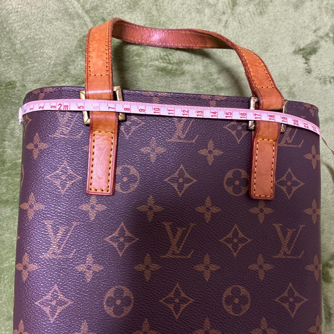 Louis Vuitton ❓ レザー バッグ