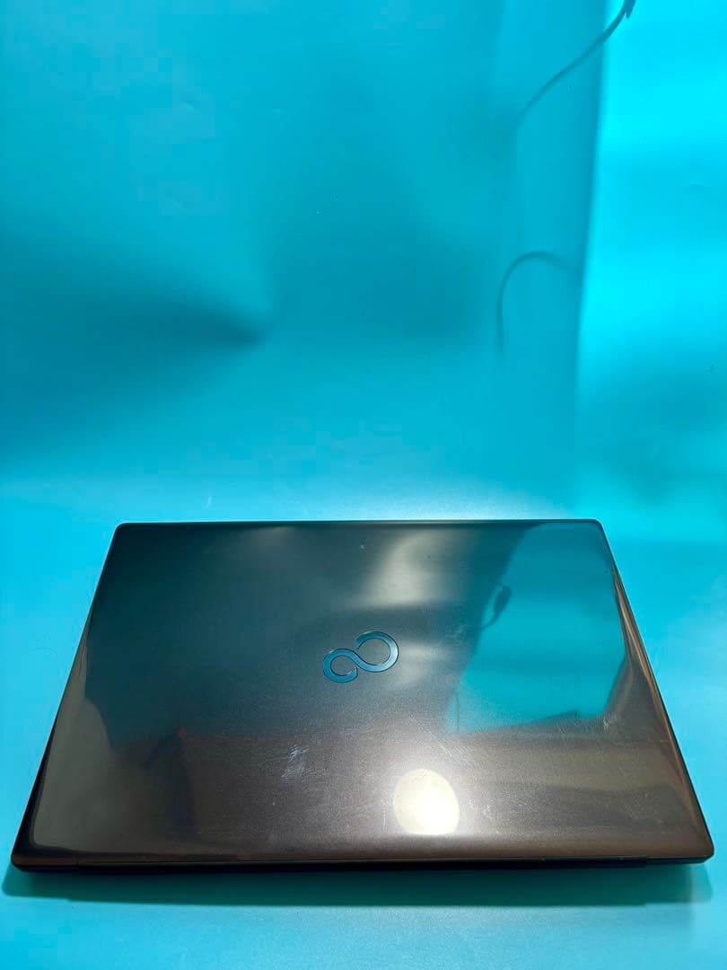 富士通 LIFEBOOK WA1/E2 i7 10510U 2TB 32G