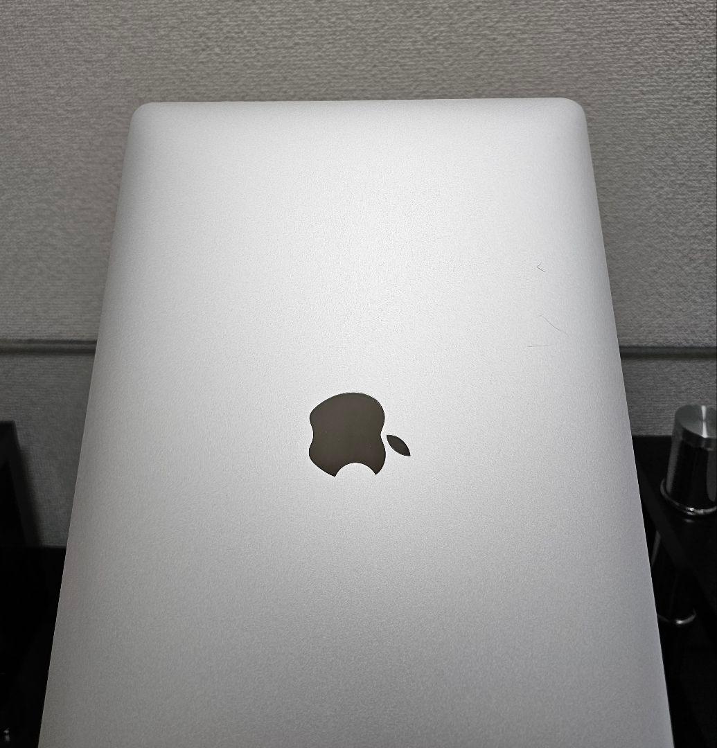M2 1TB Apple MacBook pro 13.3インチ 2022