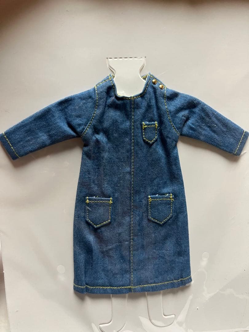 【新品未開封】リカちゃんキャッスル　お洋服3枚組　リトルファクトリー　レア　美品
