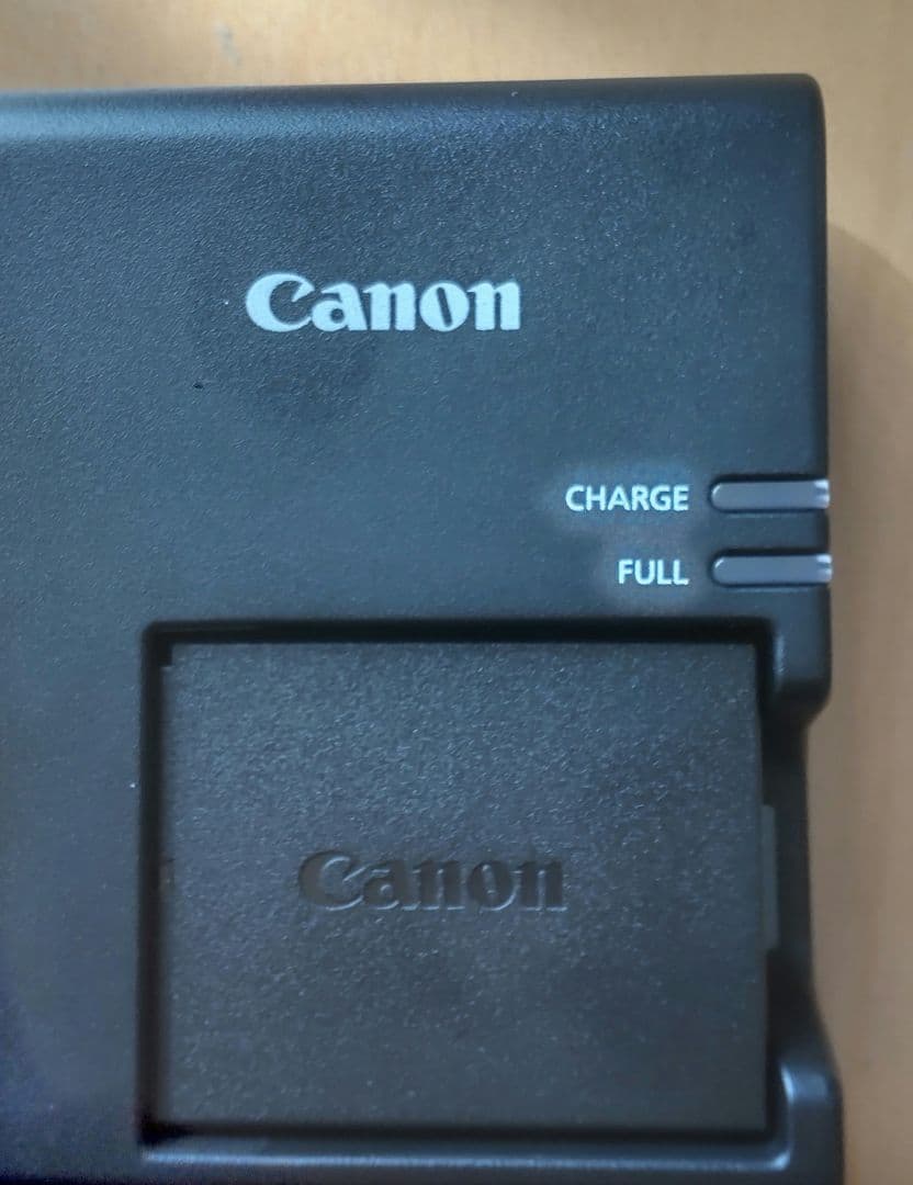 Canon EOS Kiss X90 デジタル一眼レフカメラ