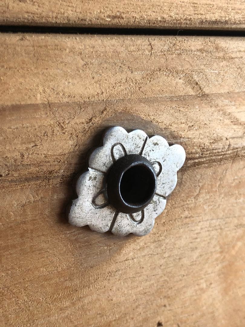 【一点物｜杉無垢材シェルフ】和モダン収納　打ち出し取手付｜アンティーク家具