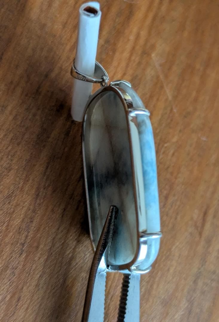 こん沢翡翠　糸魚川翡翠　ペンダント　ネックレス