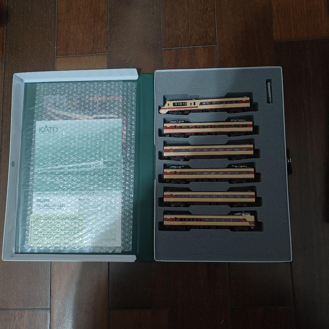 kato 10-1690 381系しなの 登場時仕様