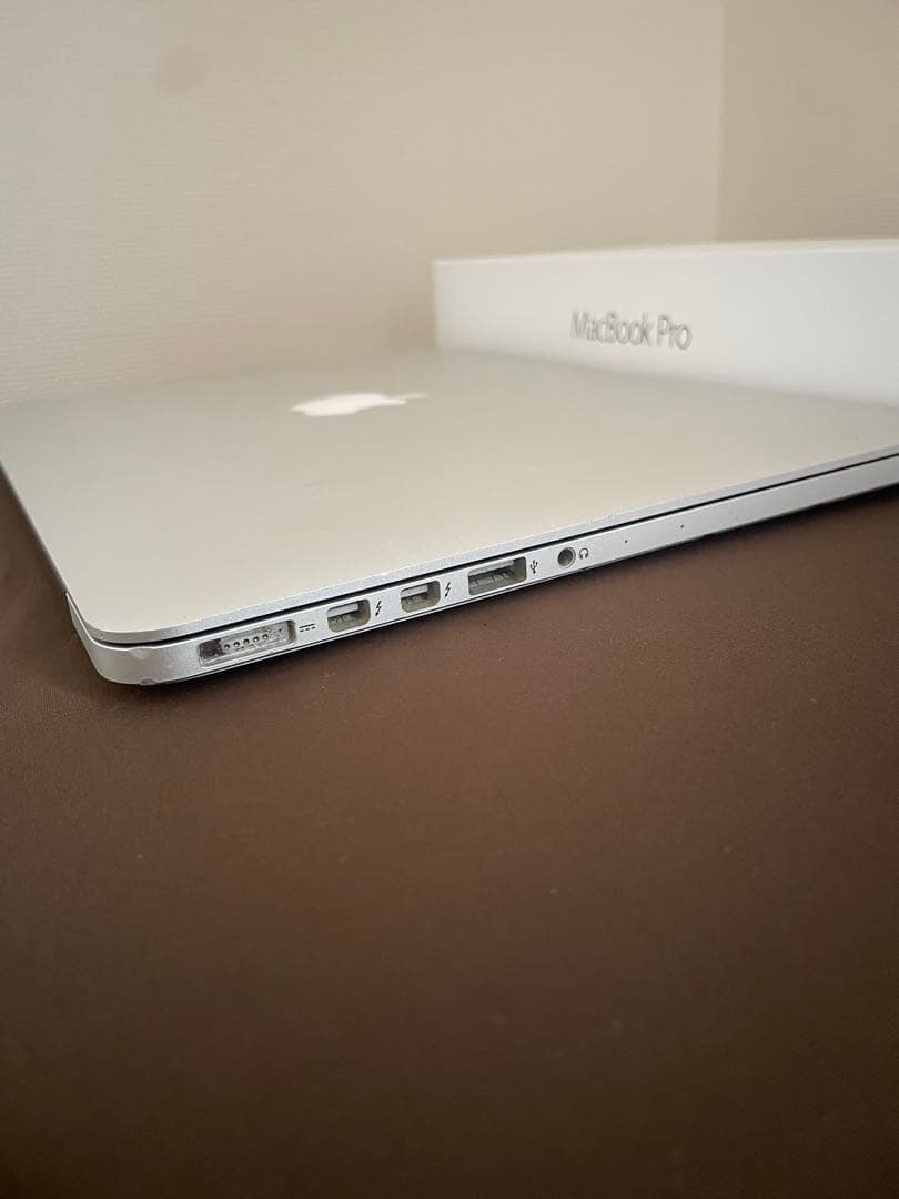 MacBook本体 MacBook Pro, 13-inch, Early 2015