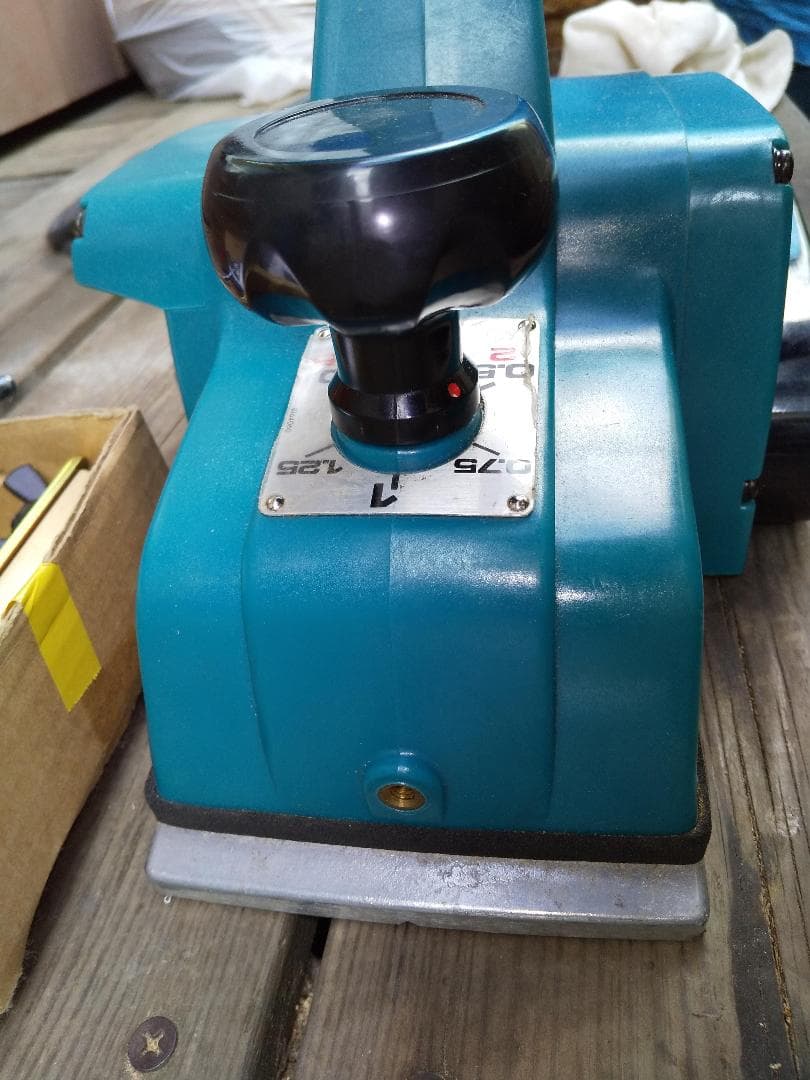 マキタ　電動カンナ　110㎜