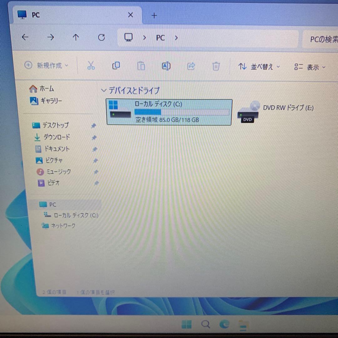 ①Dell i3 4GB Office Win11 vostro15 3568