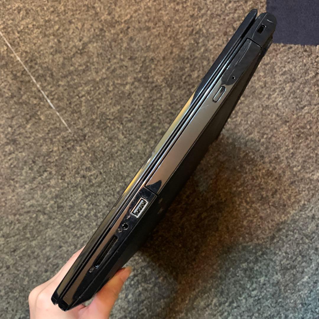 ①Dell i3 4GB Office Win11 vostro15 3568