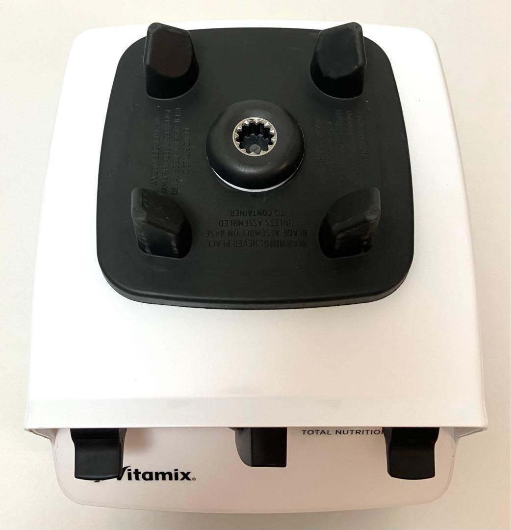 美品 動作保証 Vitamix バイタミックス ブレンダー VM0111