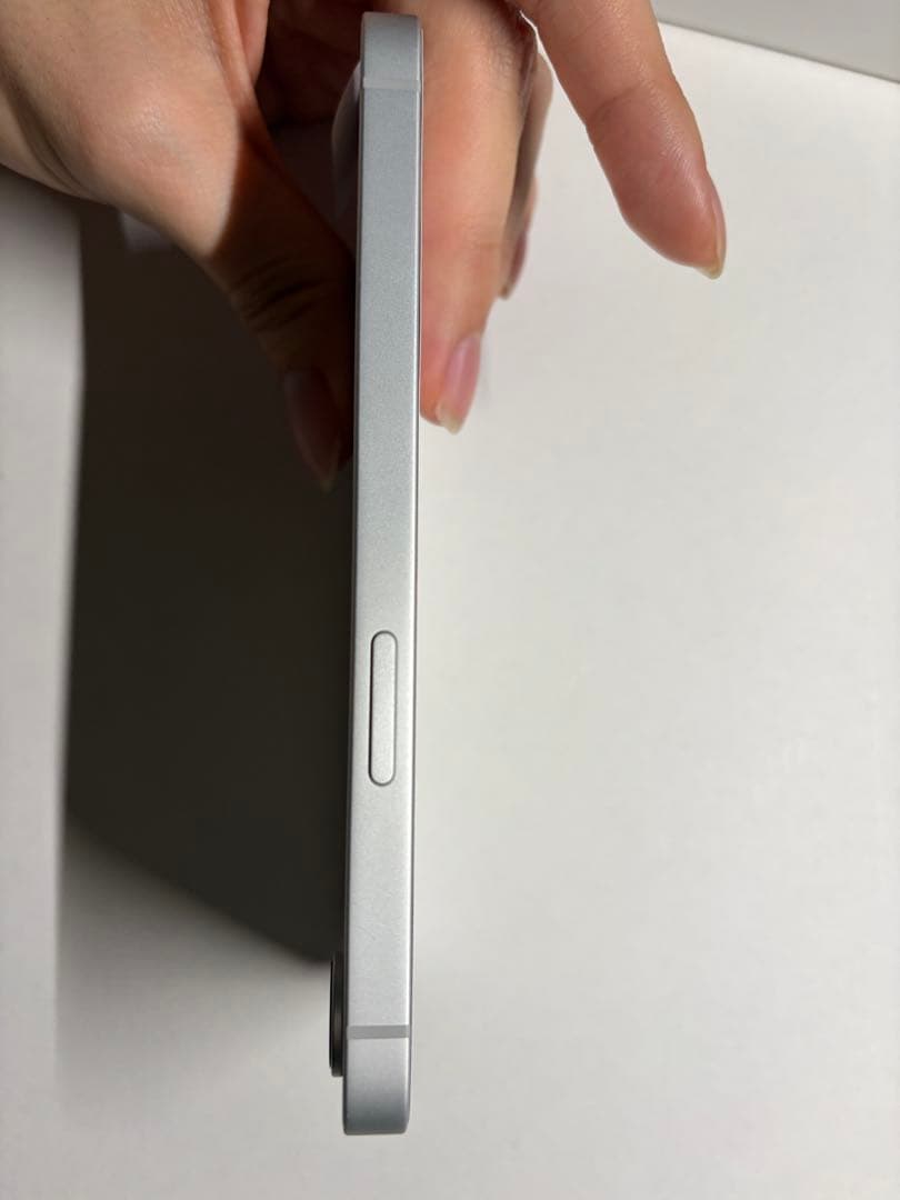 iPhone16e 128GB ホワイト 国内正規品 SIMフリー