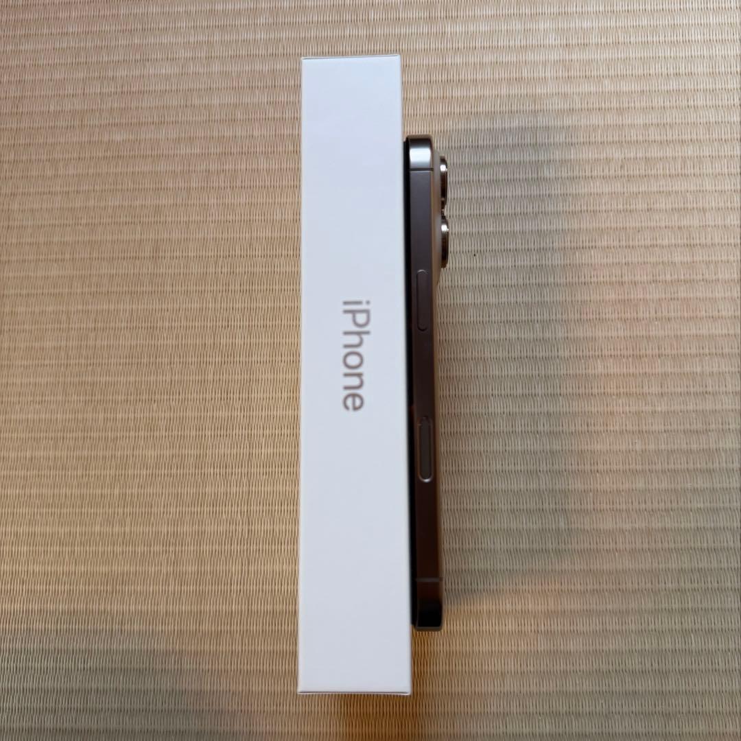 iPhone 16 pro 512GB デザートチタニウム SIMフリー 美品