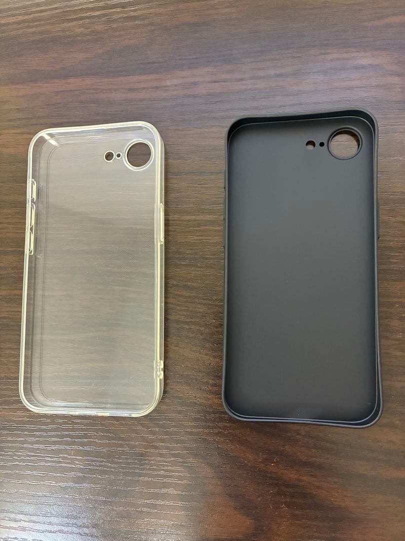 新品に近い美品 iPhone 16e 128GB バッテリー100% ブラック