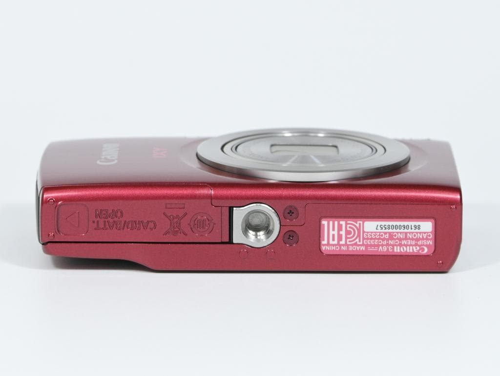 【超美品】 キヤノン　Canon IXY 200 レッド
