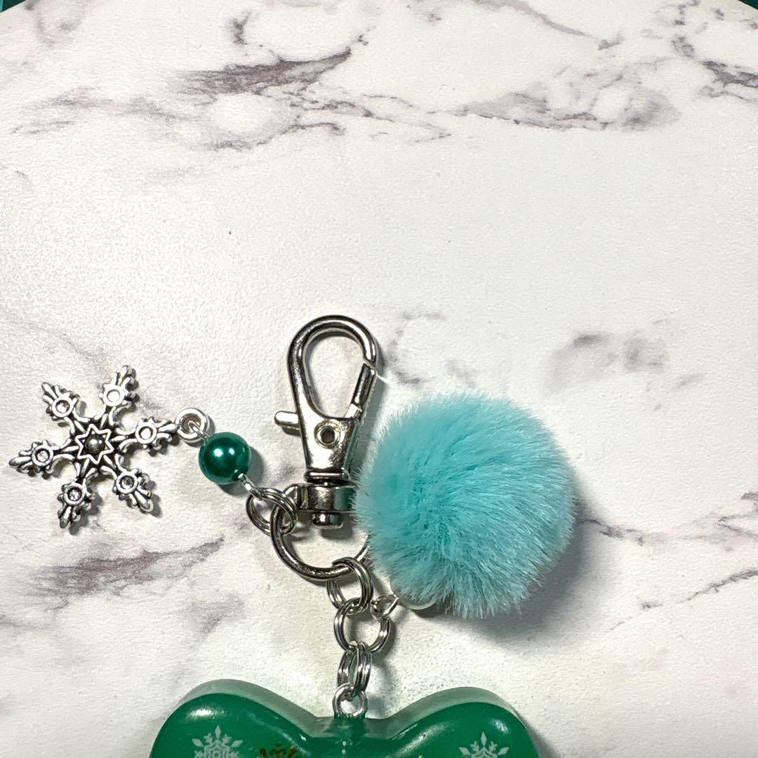 7041☆ シマエナガ　シェイカー　キーホルダー　レジン　ハンドメイド