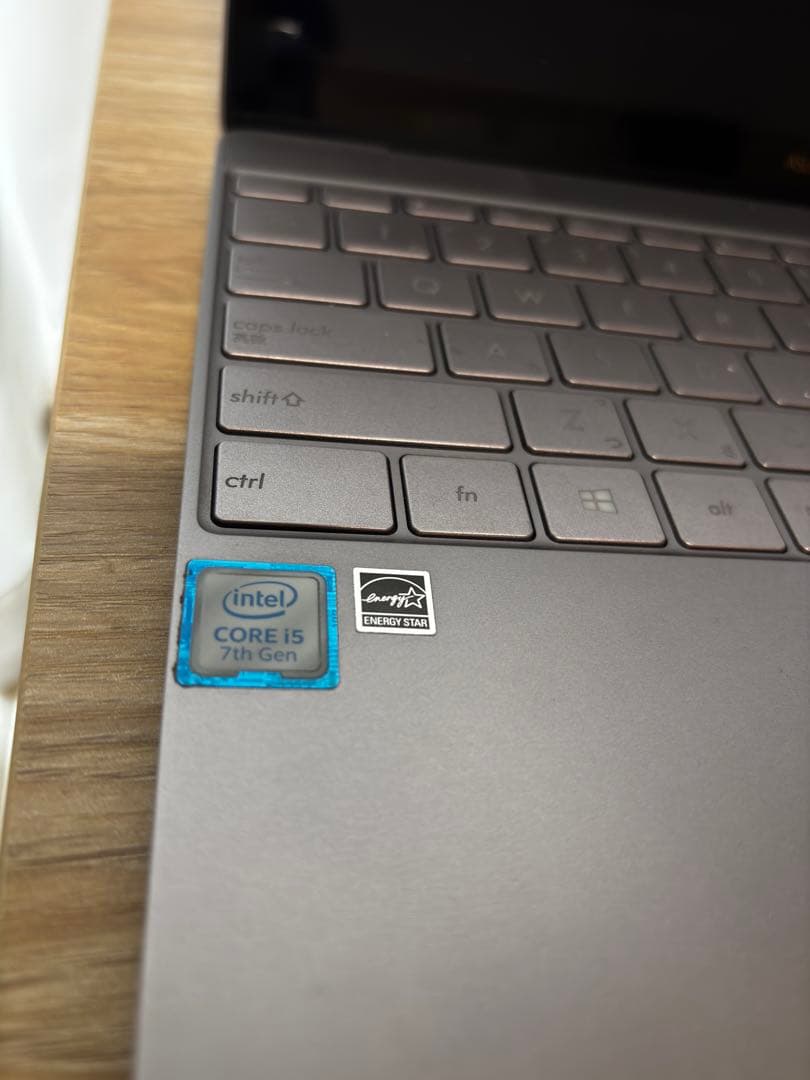 ASUS zenbook3 ux390ua 256GGR Core i5 7世代