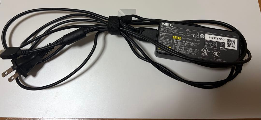 NEC LAVIE PC-N1530CAW 2021年製