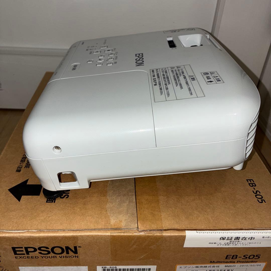 【美品】　エプソン ビジネスプロジェクター EB-S05 ランプ点灯時間195H