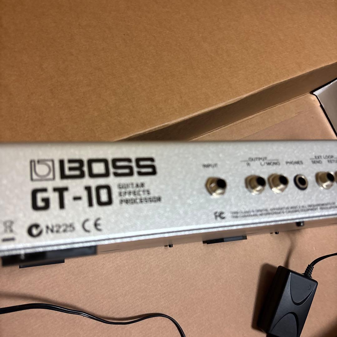BOSS GT-10 マルチエフェクター（箱・純正ACアダプター・取説付）