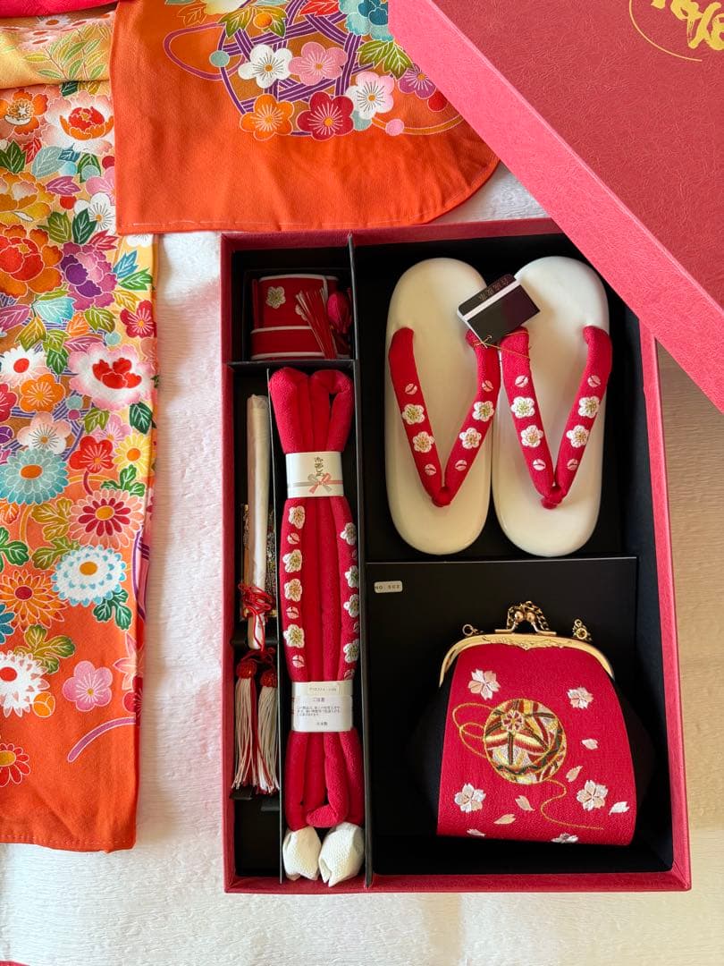 七五三に★逸品　正絹縮緬に花籠と四季花々① 7歳着物フルセット