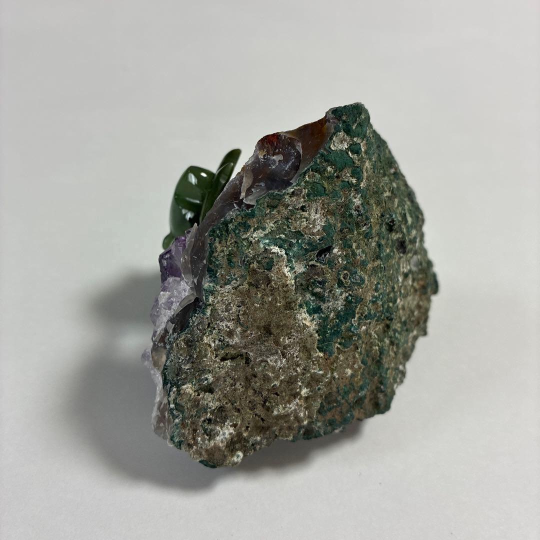 翡翠 クマの置物 アメジスト台座付き