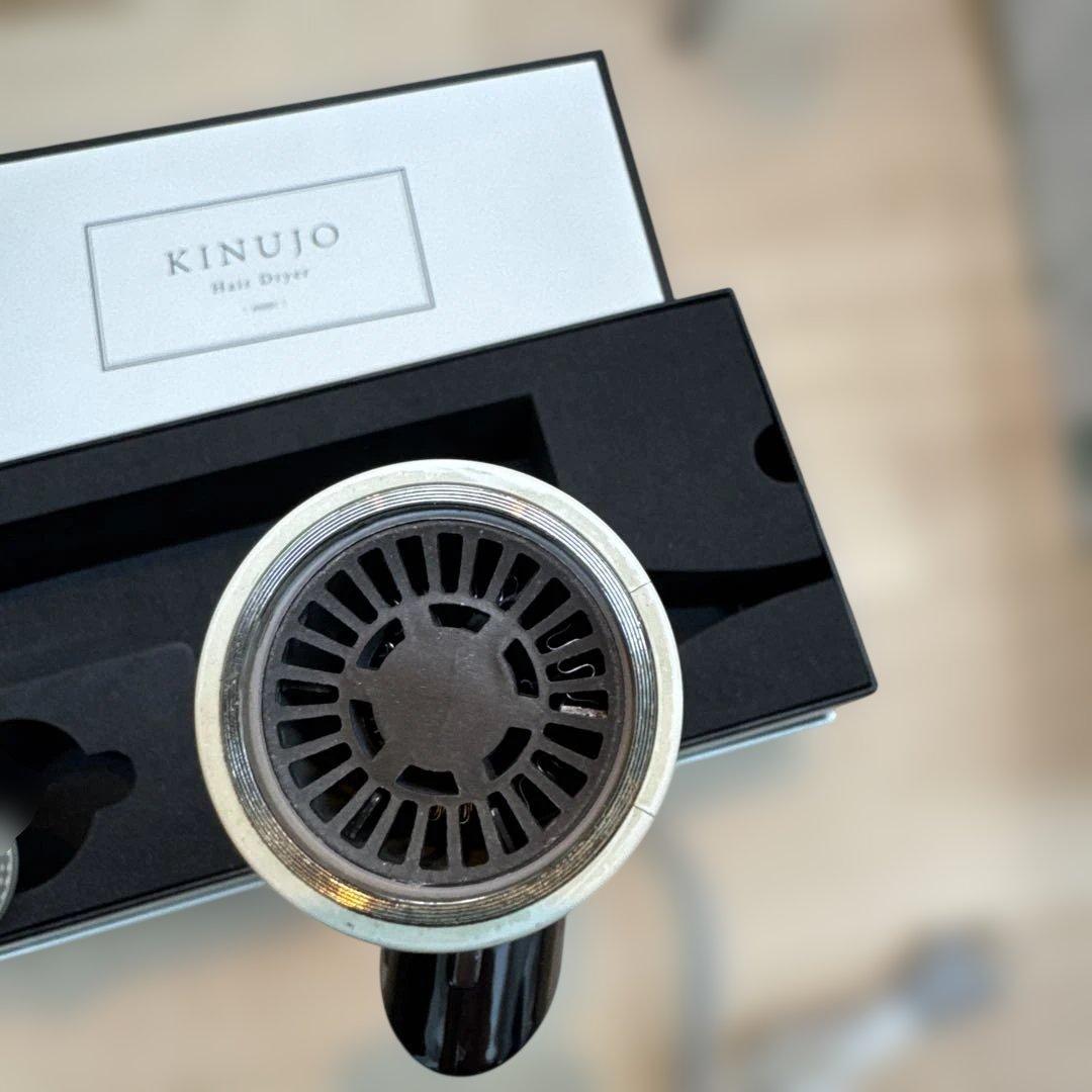KINUJO（キヌージョ）　ＫＨ001ヘアドライヤー（正常動作品）