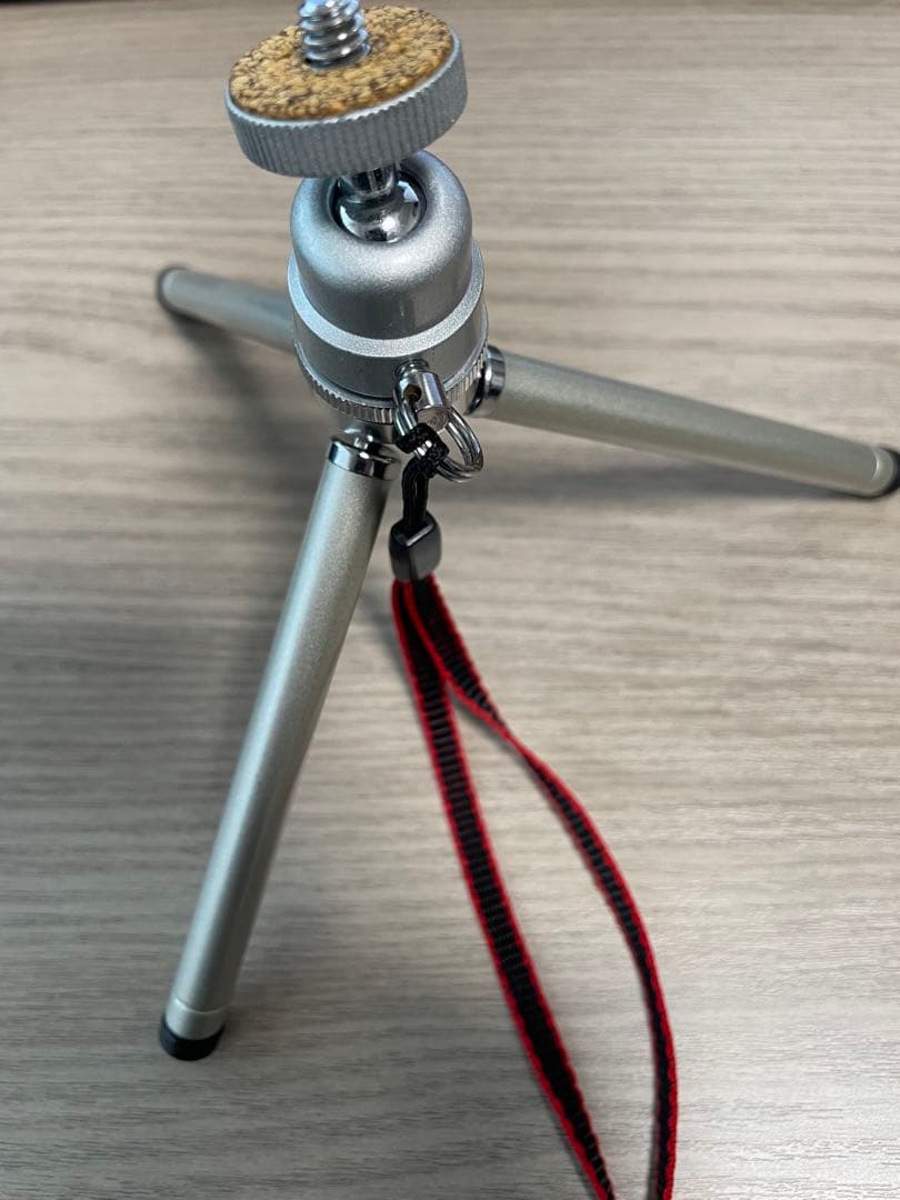 SONY cyber shot DSC-HX5 ミニ三脚はオマケで付けます