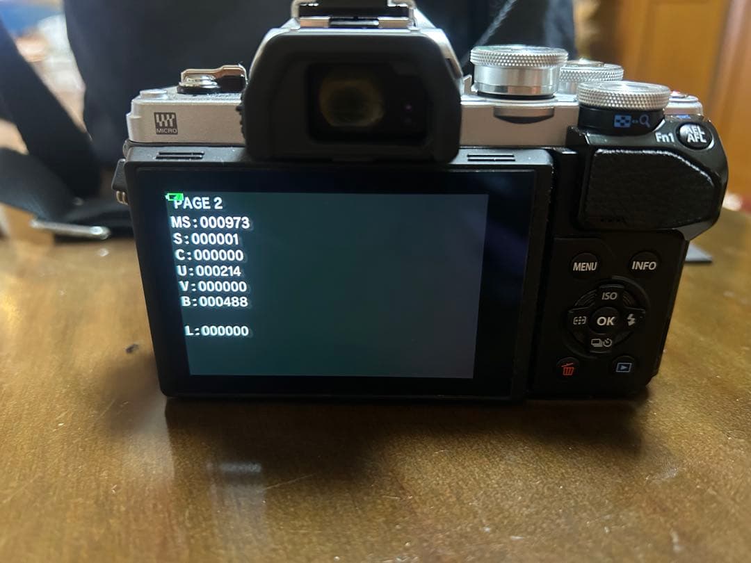 OLYMPUS OM-D E-M10 MarkⅢEZダブルズームキット シルバー