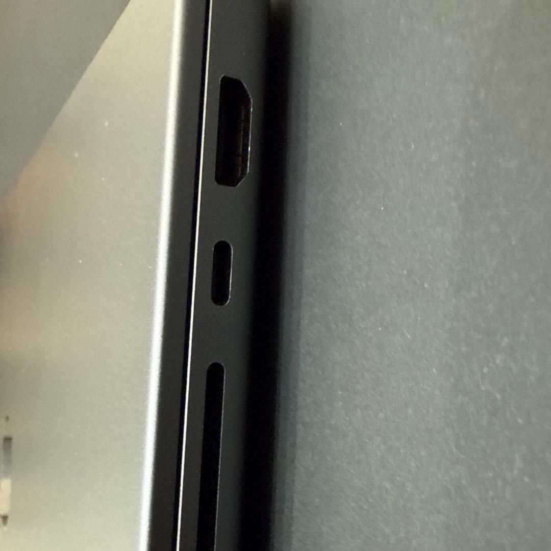 Apple MacBook Pro 14インチ M1MAX 64GB 2TB