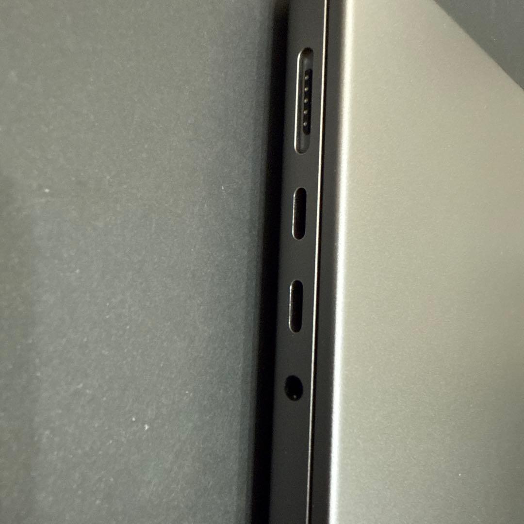 Apple MacBook Pro 14インチ M1MAX 64GB 2TB