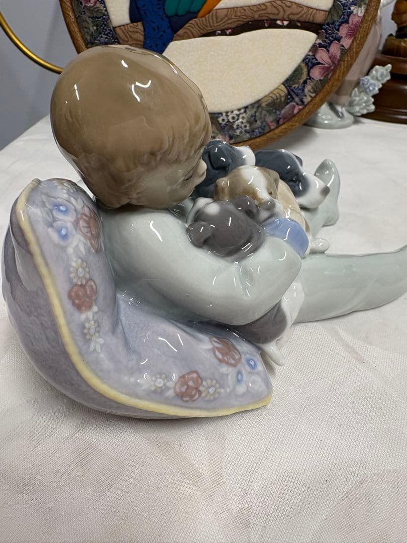 LLADRO リヤドロ「みんな　ねんね」犬　置物